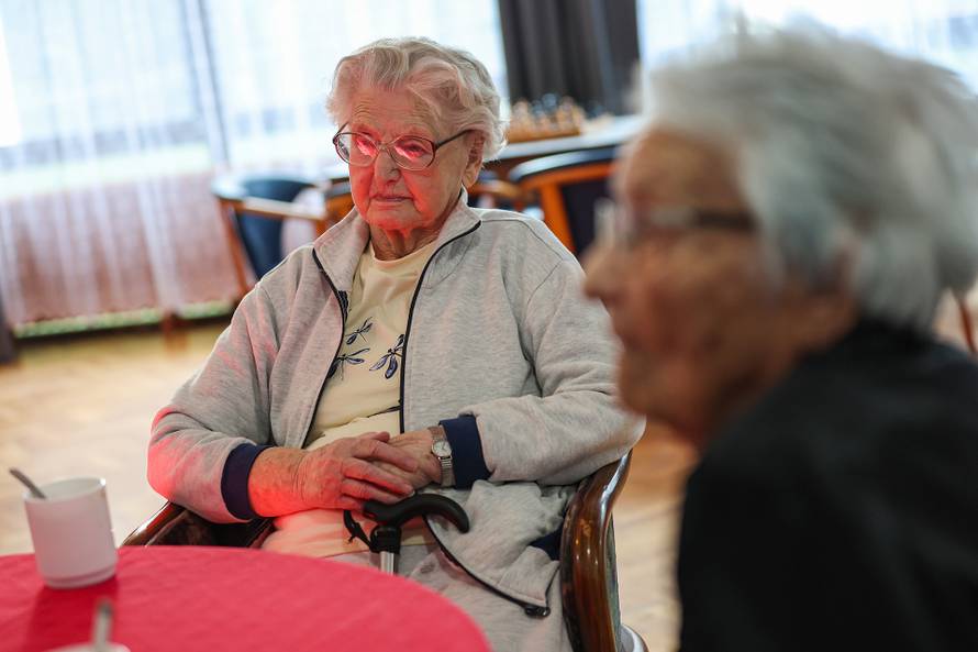 24 SATA Zagreb: Stogodišnjaci u Domu za starije osobe Trnje