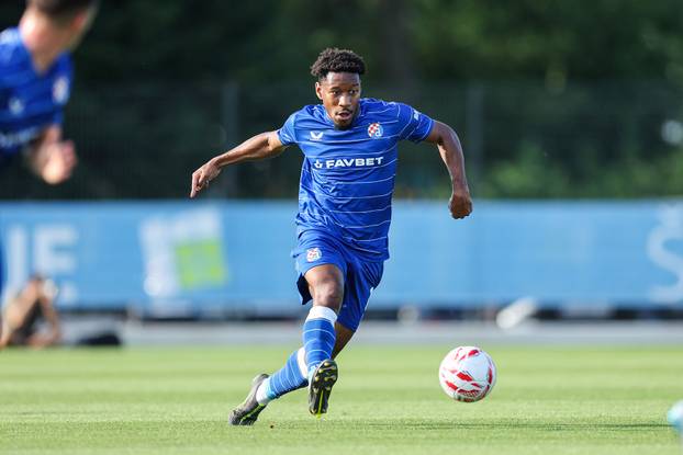 Radomlje: Prijateljska utakmica, GNK Dinamo - NK Radomlje