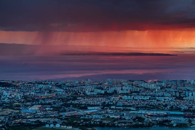 Kozjak: Zalazak sunca promatran sa vrha Sv. Jure 