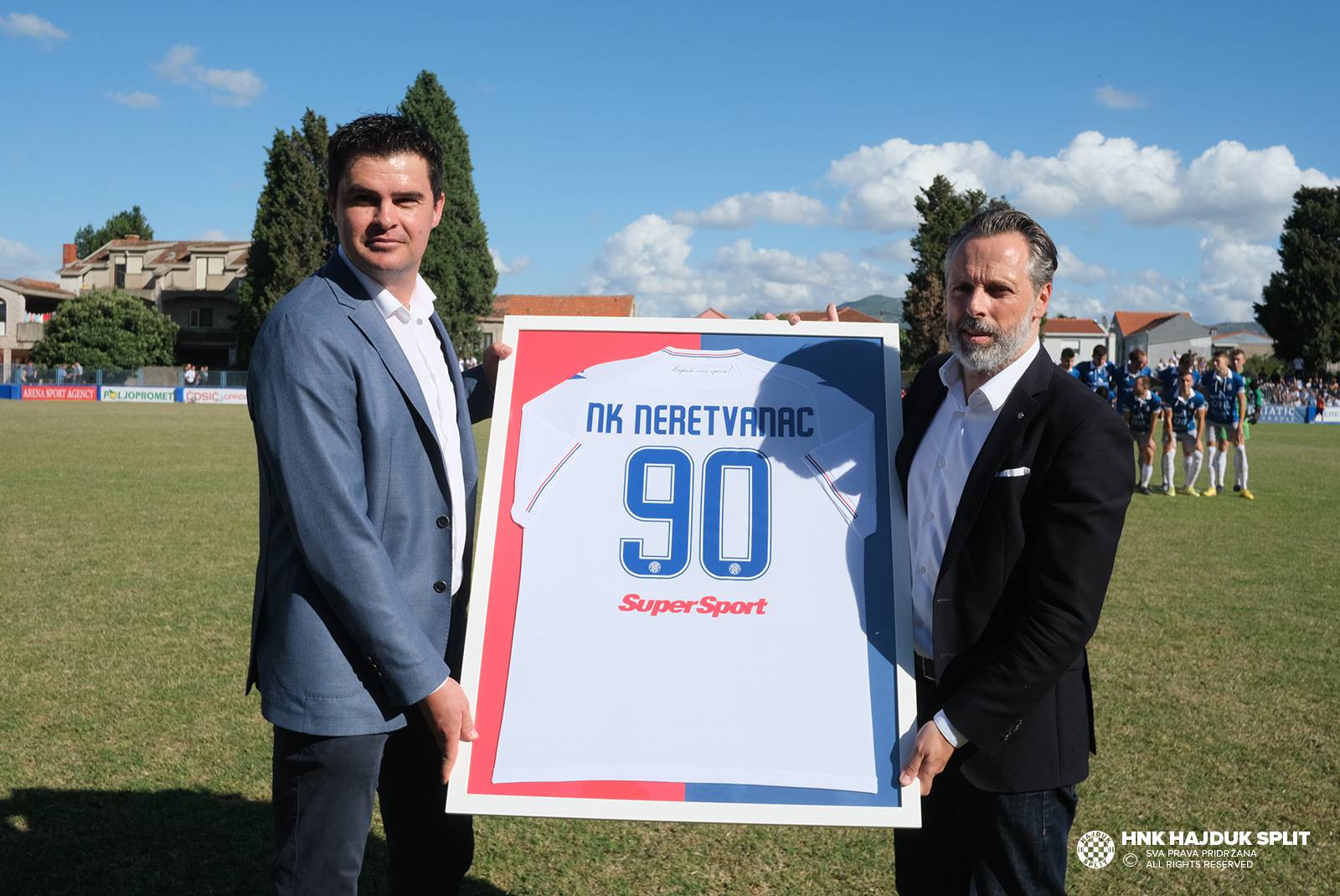 Slavlje u Opuzenu: Ma kakve mandarine, stigao je Hajduk!