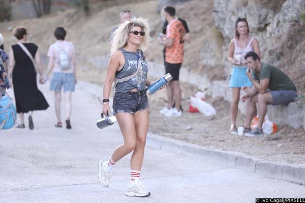 Split: Dolazak partijanera na drugu večer Ultra Europe festivala 2025.