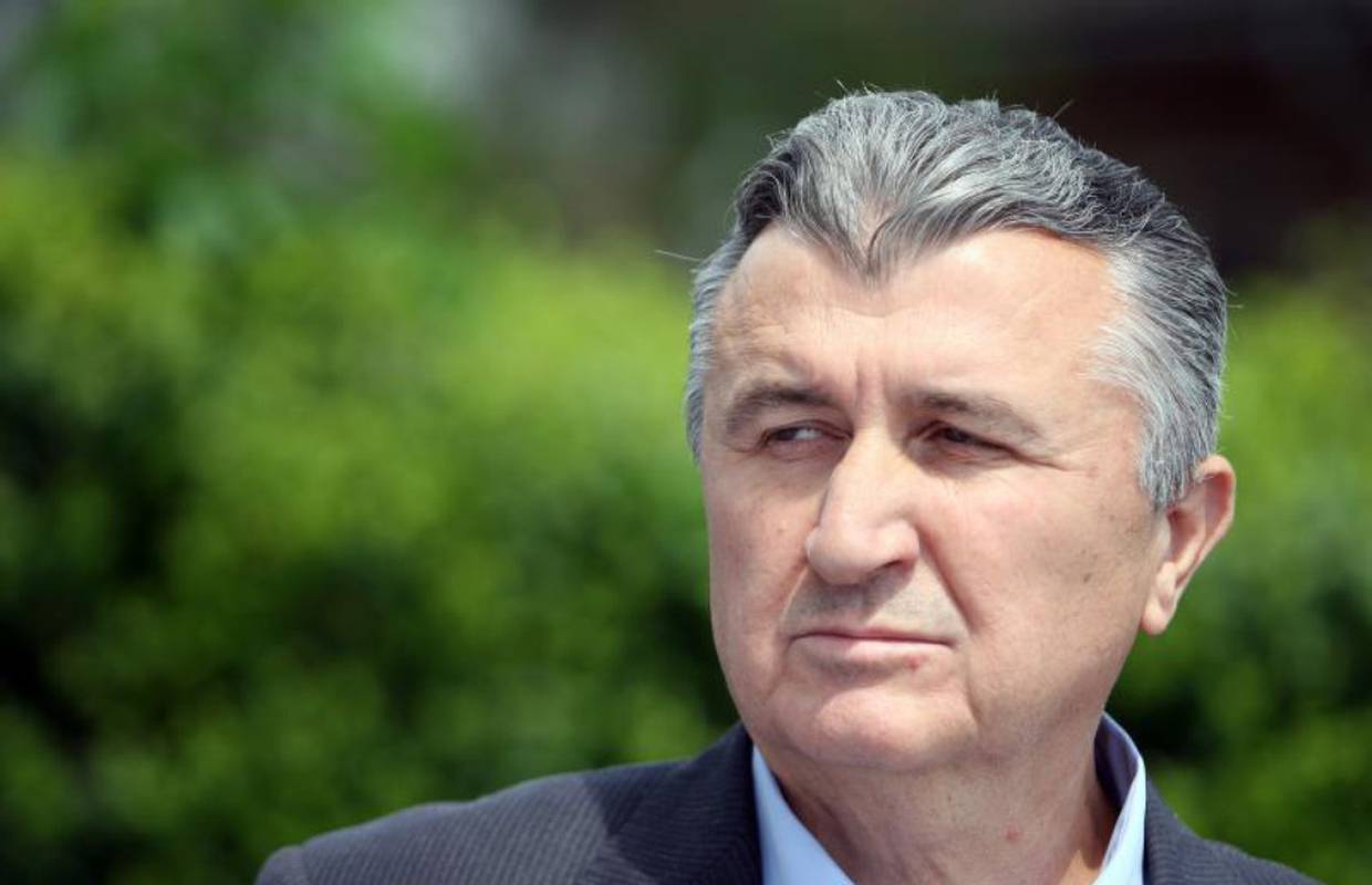Bivši pomoćnik ministra branitelja Dinko Mikulić dobio četiri godine zatvora zbog mita