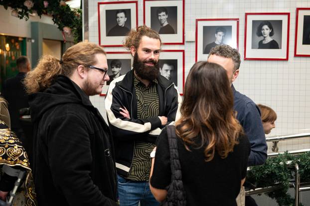 Zagreb: Svečana premijera Božićne predstave "A, gdje su lampice?" u kazalištu Trešnja