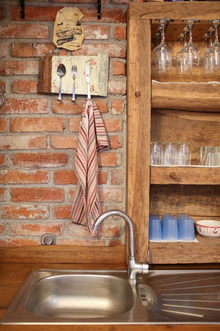 Ljepotica od trupaca: Ova će vas hiža osvojiti na prvi pogled