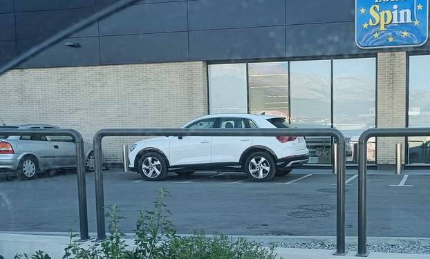 FOTO Bravo majstore, nije ti tu parking! Evo kako se parkira u Hrvatskoj, neke nije ni sram...