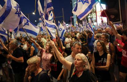 Tisuće Izraelaca prosvjedovale u Tel Avivu protiv Netanyahua