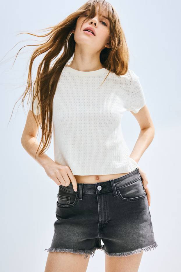 Najbolje minice i vruće hlačice na sniženjima - sve do 20 eura!