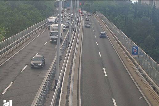 Kolona duga 4 kilometra zbog nesre&cacute;e na rije&ccaron;koj obilaznici