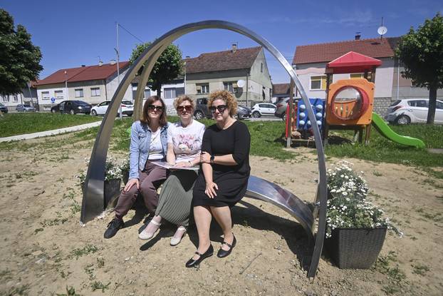 Daruvar: Igralište koje je posvećeno djevojčici Mireli, prvom djetetu stradalom u Domovinskom ratu