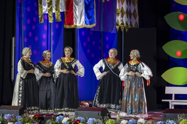 Vinkovci: 60. Vinkovačke jeseni pod sloganom "Jesen rumeni jabuka"