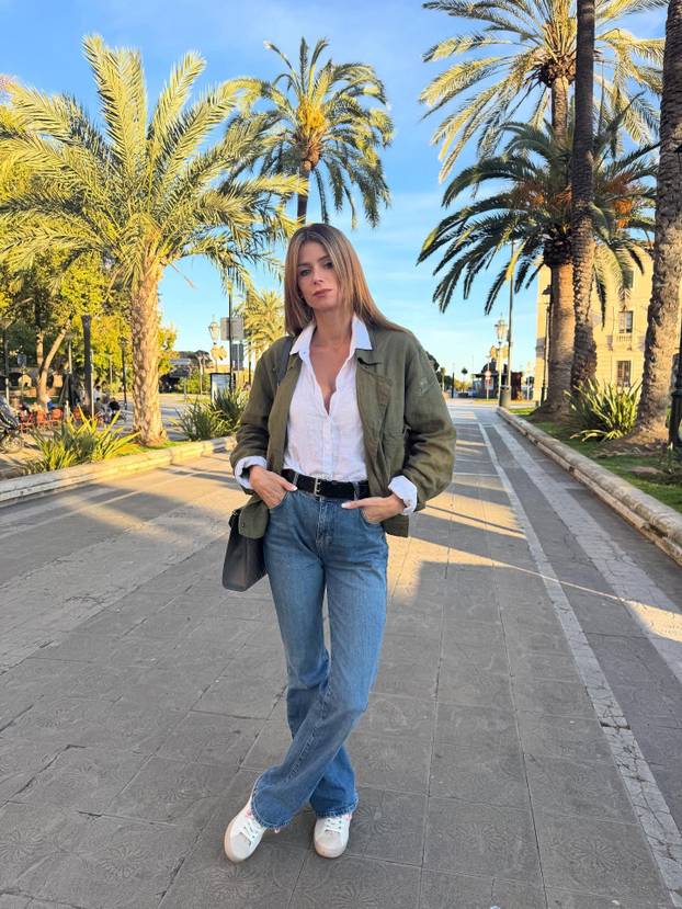 FOTO Nestala je s terena, otišla u reality pa postala model u tangicama. Sad se vraća tenisu