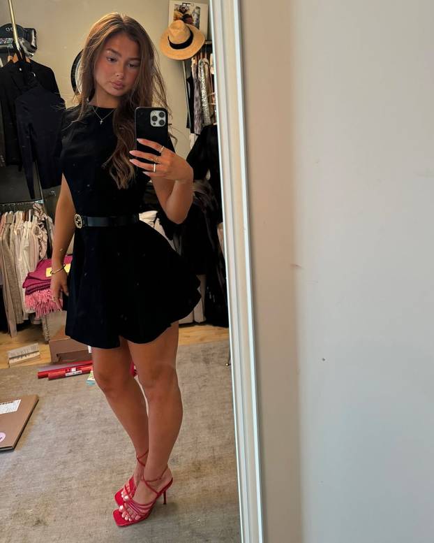 FOTO Šveđanka napravila vrući ljetni transfer. Alice spremna za avanturu na obali Mediterana