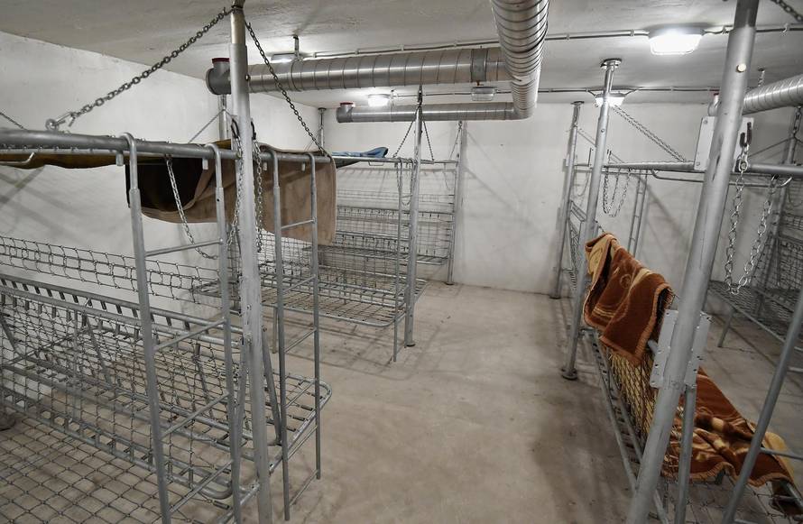 Zagreb: Atomsko sklonište u stambenoj zgradi u naselju Vrbani