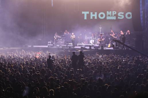 Tko su ljudi iz Thompsonovog benda? Bubnjar ga je napustio nakon dugih 19 godina...