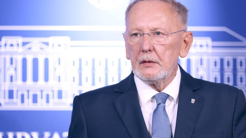 Davor Božinović o kaosu na granicama: 'Mi smo imali pet otvorenih traka, Crna Gora dva'