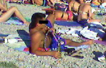 Turist na splitskoj plaži pušio nargilu sa 'shitom'?