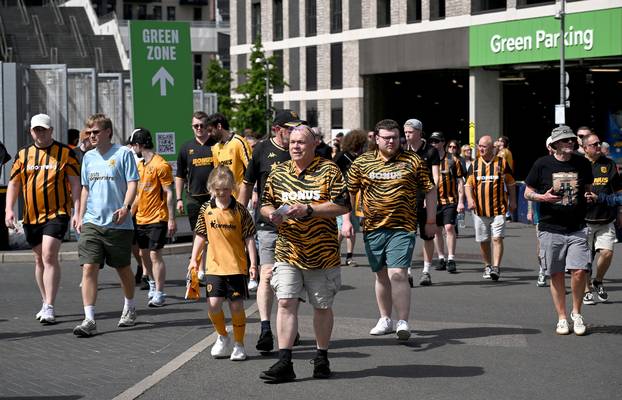 24sata London: Navija&ccaron;i ispred stadiona Wembley prije utakmice Hull Cityja i Middlesbrougha