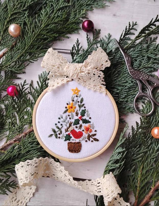 FOTO Samantini vezovi su hit: Ljudi ih naručuju za vjenčanja, bebu i prvi Božić u braku...