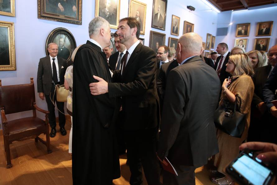 Predizborni doktorat: Boras je Dragana Čovića lupnuo žezlom