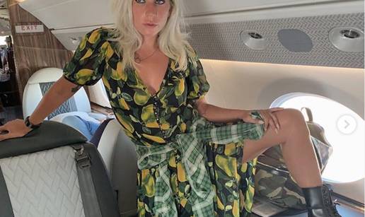 Sa ili bez dlačica? Lady Gaga ovaj put s krznom na Met Gali