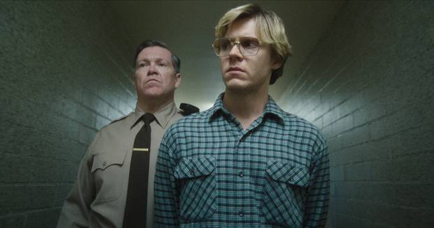 storyeditor/2022-09-28/dahmer-new-trailer-character-posters-featured.jpg