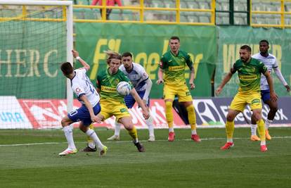Istra - Osijek 2-1: Rozić donio tri boda Puležanima u nadoknadi. Igrači se sukobili nakon susreta