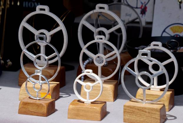 Sinj: Okupljanje ljudi u Sinju uoči 310. Sinjske alke