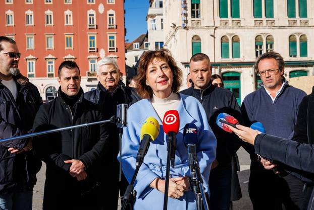 Split: Prikupljanje potpisa za predsjedničku kandidaturu Branke Lozo