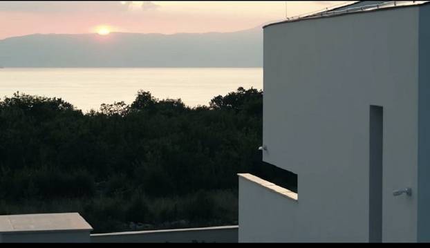 FOTO Vila iznad Malinske ima bazen i predivan pogled na more - Evo koliko bi vas koštala