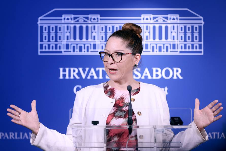 Zagreb: Tena Šimonović Einwalter o obaveznom vojnom osposobljavanju