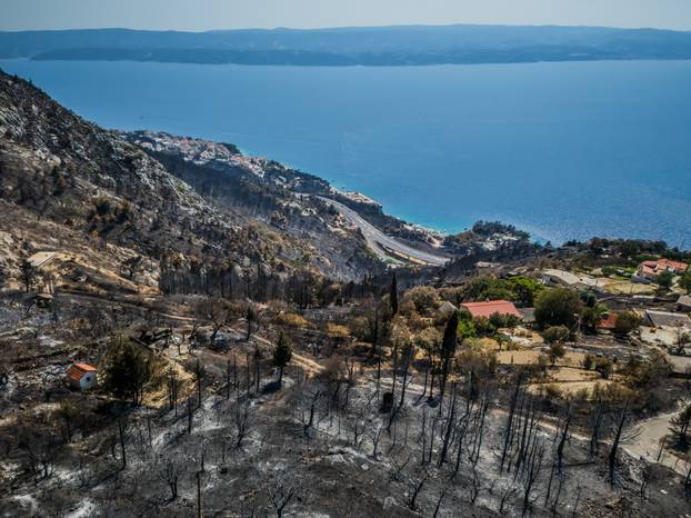 Omiš Borak:  Posljedice požara u mjestu Borak iznad Omiša