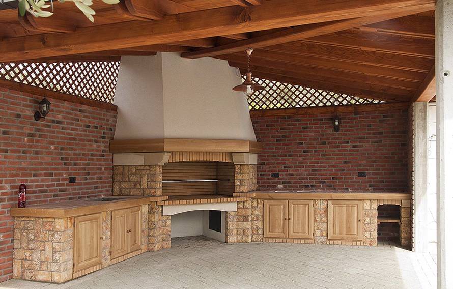 Želite roštilj u dvorištu? Razmislite o 5 važnih pitanja