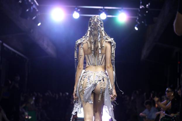 Rijeka: Modna revija Jurja Zigmana u Exportdrvu.