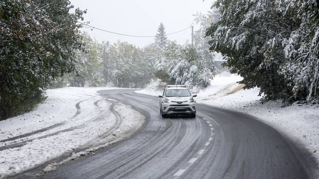 Prvi snijeg na planini Bjelašnici