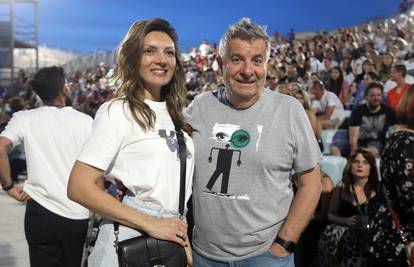 Ivica Propadalo stigao na koncert u društvu 28 godina mlađe supruge Dragane...