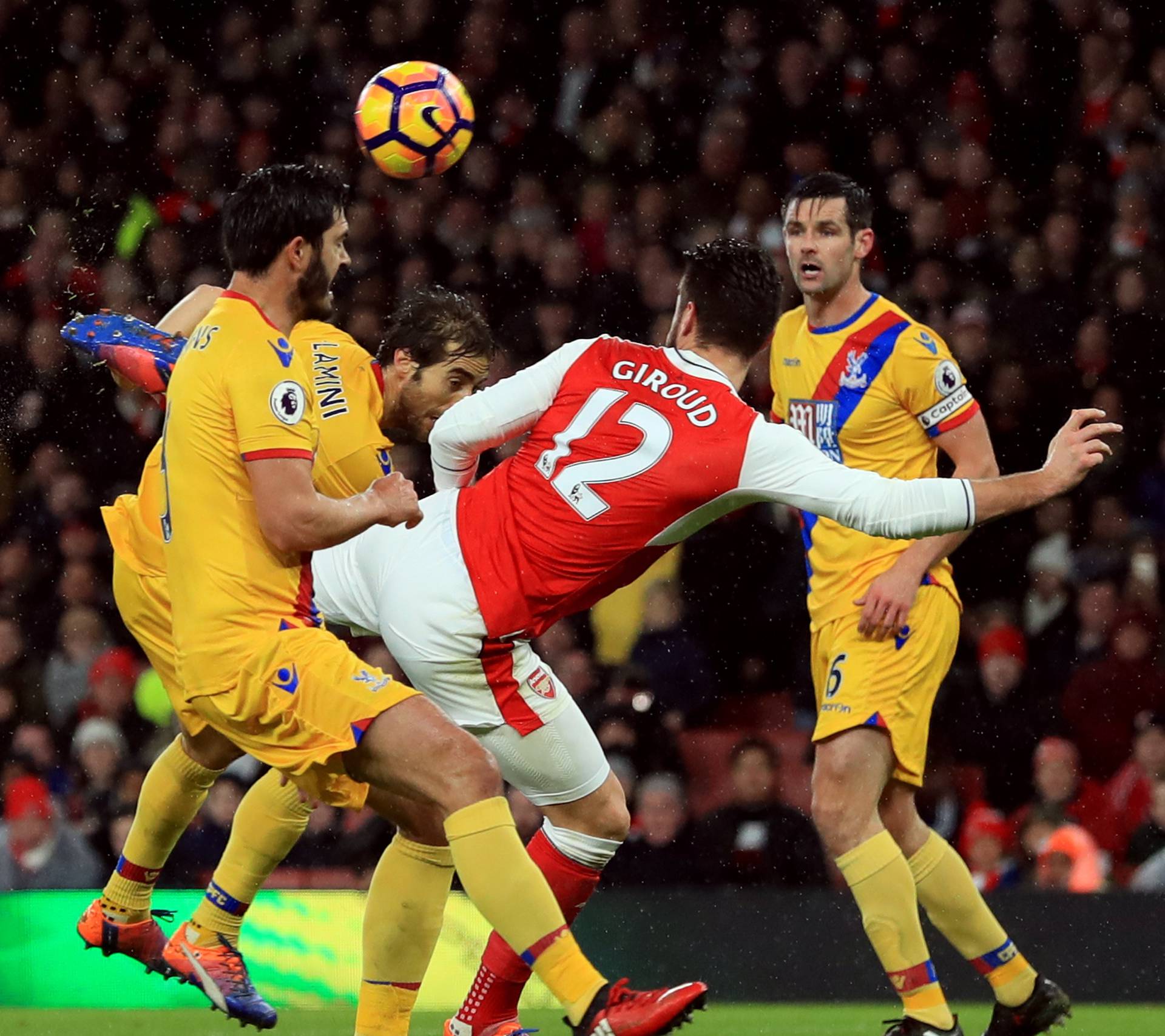 Arsenal v Crystal Palace - Premier League - Emirates Stadium