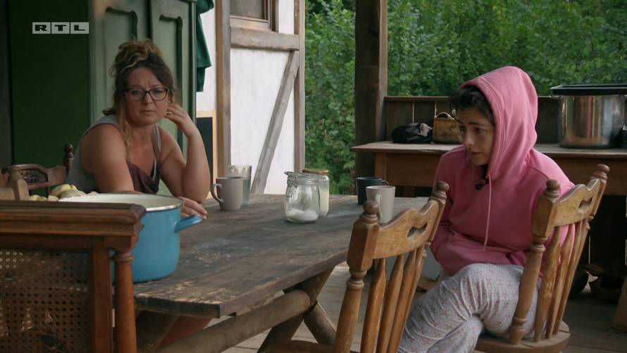 Počinje nova faza natjecanja u 'Farmi': Darko se vratio pa se svi podijelili u dvije obitelji...