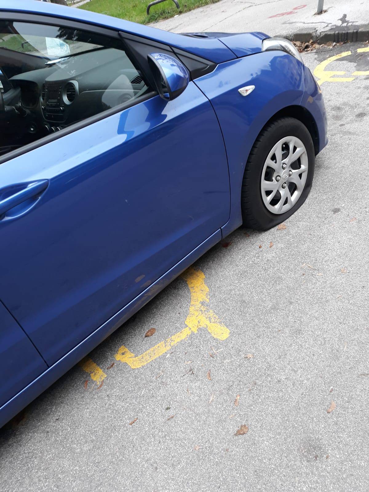 Na Jarunu bušili gume autima: 'Ciljali su na invalidska mjesta'