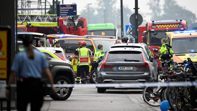 Shooting at Emporia Shopping Center in Malmo