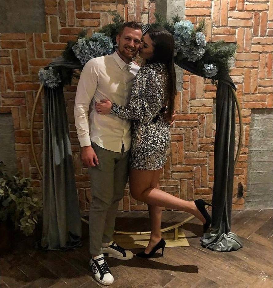 Ozlijeđeni David Mandić oženio je samozatajnu Mostarku: Prije dvije godine dobili su i kćer...