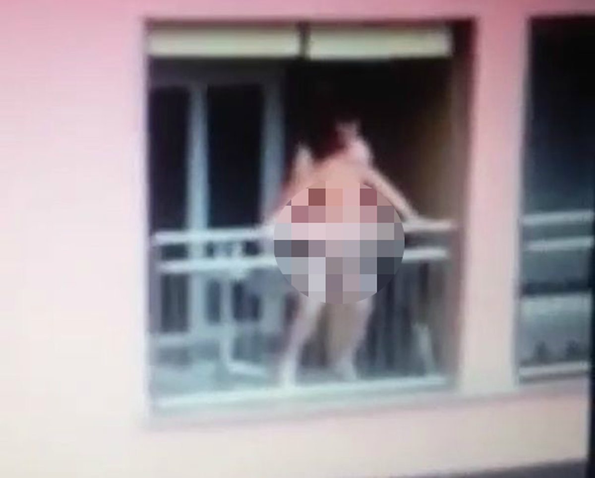 Video balkonu seks na Jebanje i