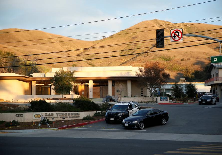 Vlasnik helikoptera u kojem je Kobe stradao nije imao dozvolu