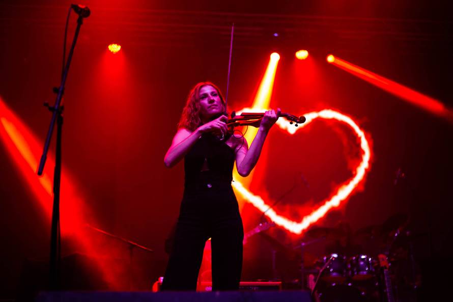 Rijeka emocija u noći iz snova: Završio je prvi November Fest