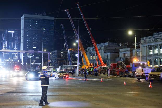 Sarajevo: U tijeku je uklanjanje tramvaja sa mjesta nesreće