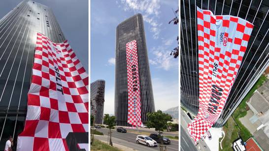 Spektakularni kadrovi iz Splita: Pogledajte navijačku zastavu na najvišem neboderu u Hrvatskoj!