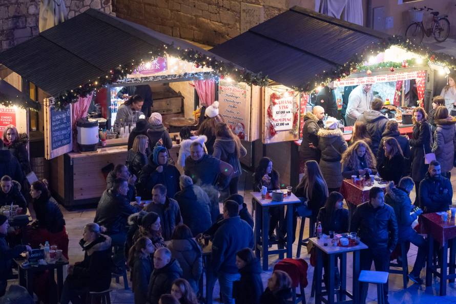 SveÄano otvorenje Adventa u Zadru