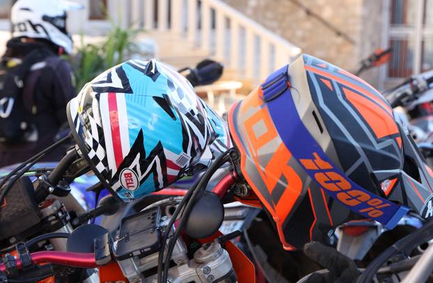 Primošten: Motociklisti?ka manifestacija Krka Enduro Raid privukla više od 500 natjecatelja iz cijele Europe 