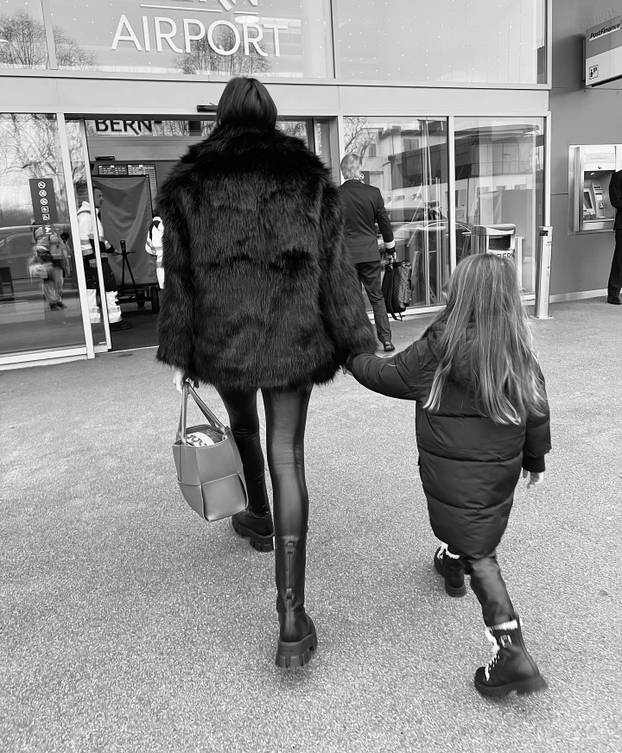 FOTO Ona ljubi F1 prvaka, a s drugim je vozačem dobila dijete