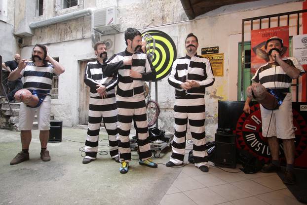 Zadar: Performance grupe LET 3 uo?i nastupa u Maya pubu