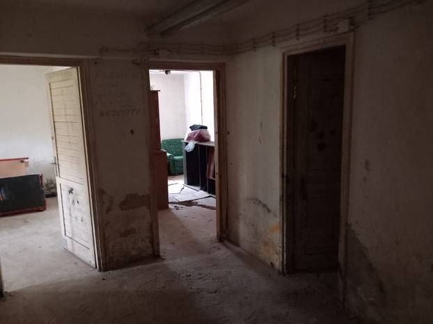 FOTO Netko je od podruma u Hrvatskoj 'napravio' stan i prodaje 4 m2! Ovo je cijena